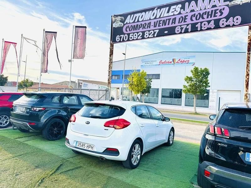 Usado Kia ProCeed Plus 90 CV (66 kW) 2013 Blanco Utilitario