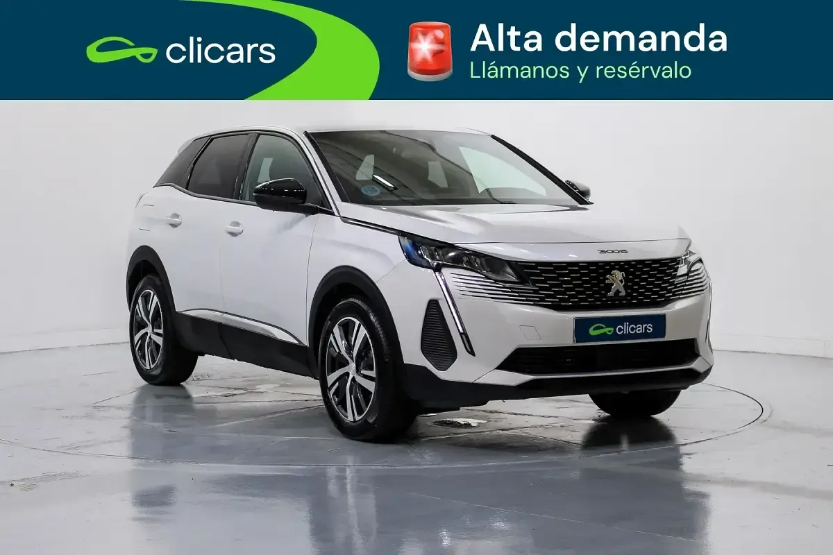 Usado Peugeot 3008 Allure 130 CV (95 kW) 2024 Blanco SUV