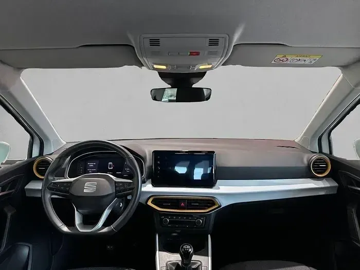 Usado Seat Arona Style 110 CV (80 kW) 2024 Blanco SUV