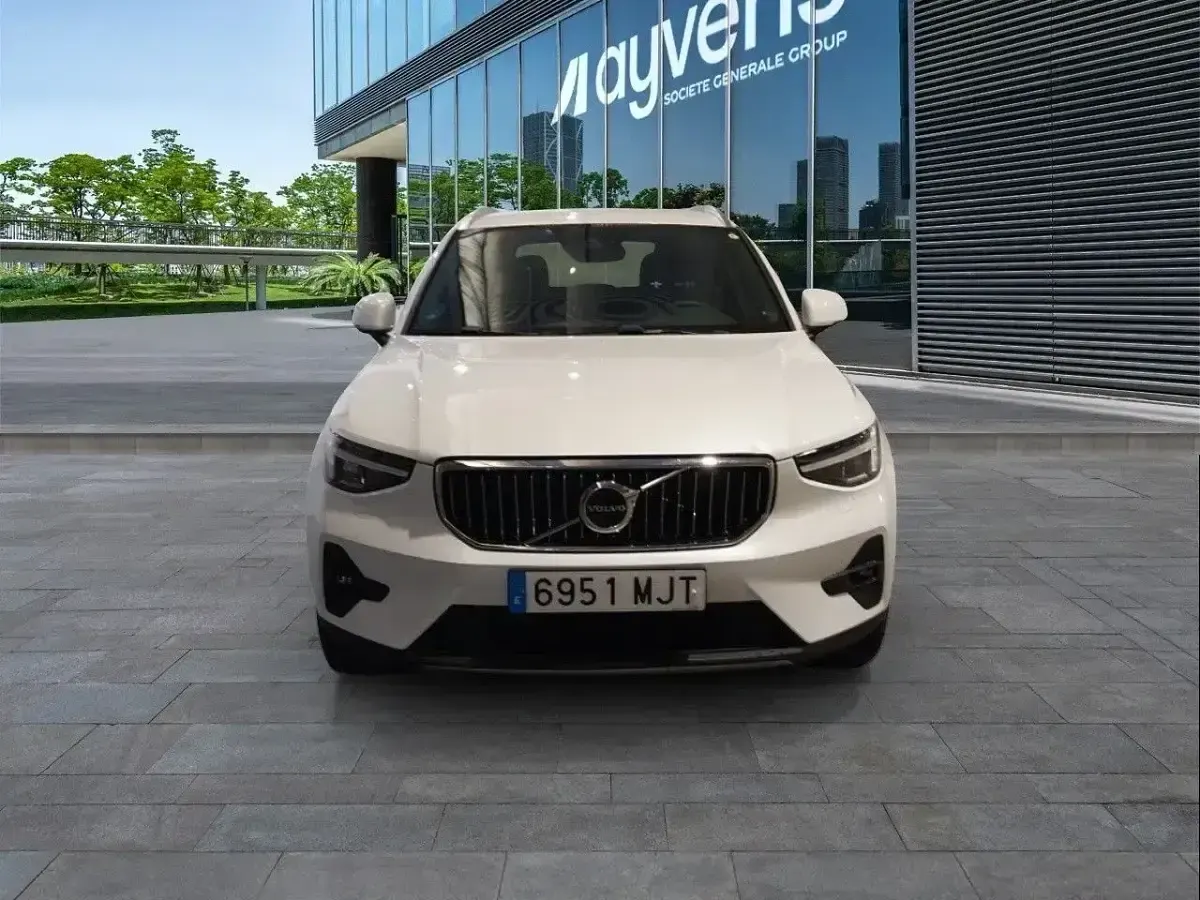 Usado Volvo XC40 Plus 262 CV (192 kW) 2023 Blanco SUV
