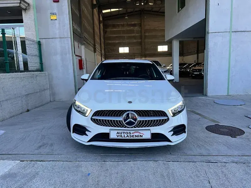 Usado Mercedes A200 150 CV (110 kW) 2021 Blanco Berlina