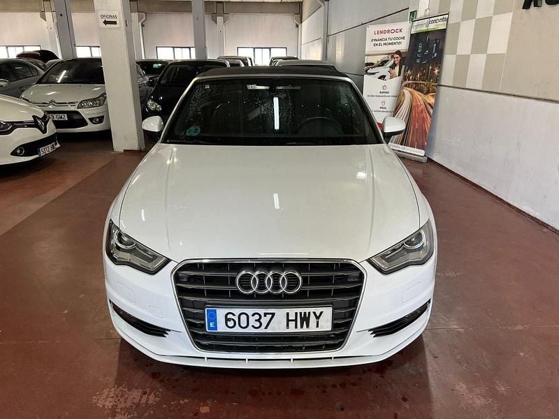 Usado Audi A3 Attraction 150 CV (110 kW) 2014 Blanco Descapotable