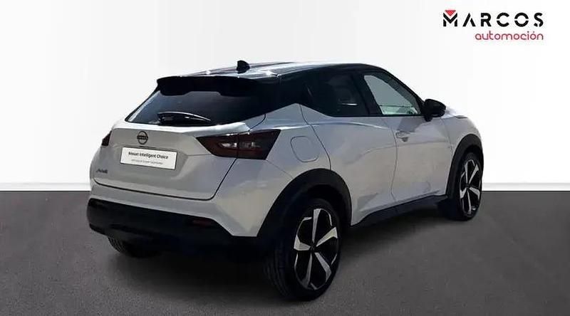 Usado Nissan Juke Pack 114 CV (83 kW) 2023 Lunar white midnight black metalizado SUV