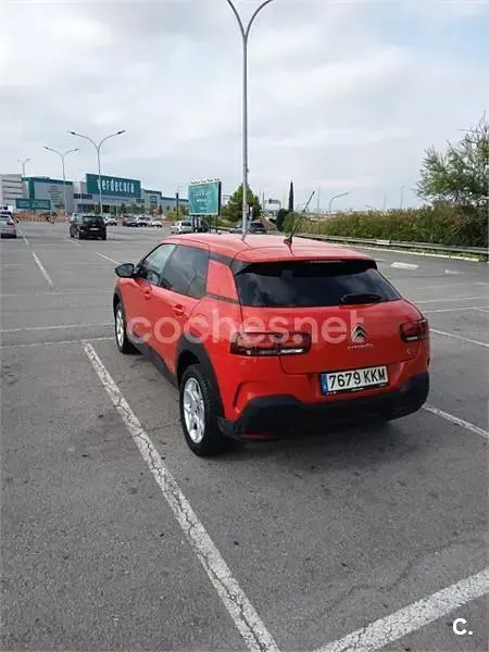 Usado Citroën C4 Feel 82 CV (60 kW) 2018 Rojo Berlina