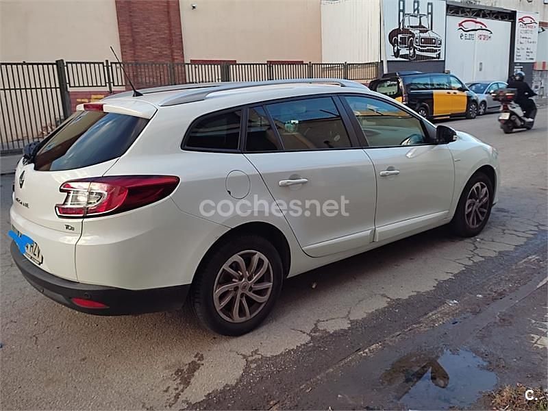 Usado Renault Mégane LIMITED 115 CV (84 kW) 2014 Blanco Berlina