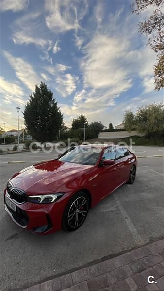 Usado BMW 330e Comfort Edition 292 CV (214 kW) 2023 Rojo Berlina