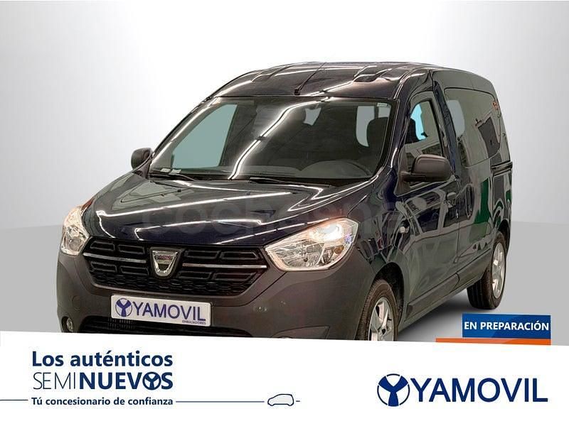 Usado Dacia Dokker Essentiel 102 CV (75 kW) 2019 Azul Monovolumen