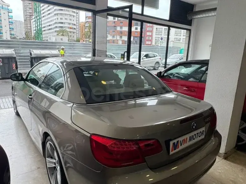 Usado BMW 320 Cabriolet 170 CV (125 kW) 2011 Beige Descapotable