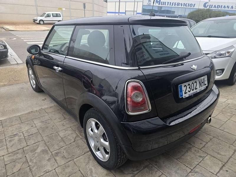 Usado Mini ONE 95 CV (69 kW) 2009 Negro Utilitario