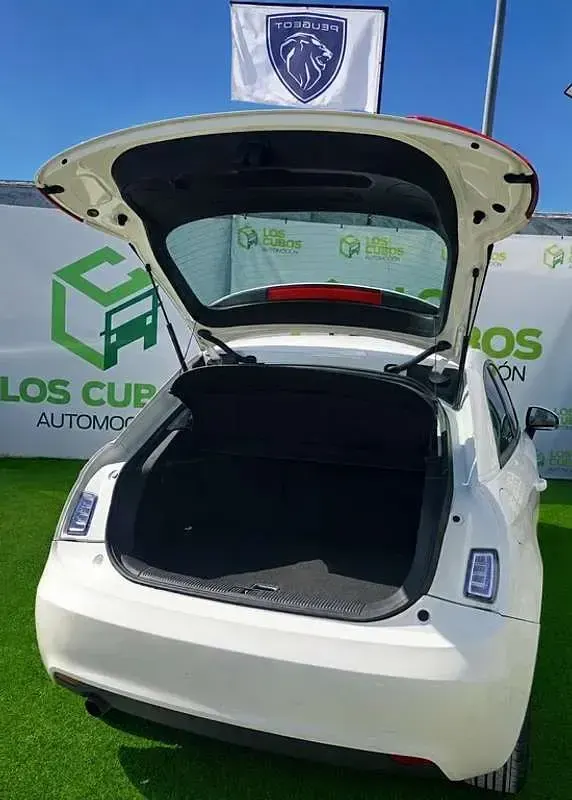 Usado Audi A1 Ambition 90 CV (66 kW) 2013 Blanco Utilitario