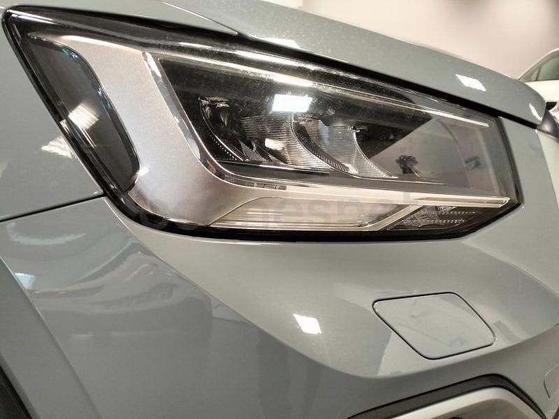 Usado Audi Q2 S-Line 116 CV (85 kW) 2022 Azul SUV