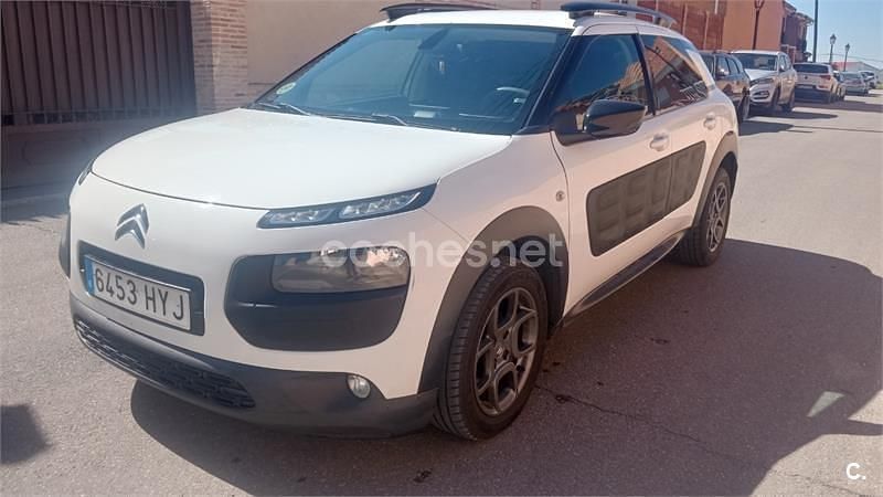Usado Citroën C4 Cactus Feel 92 CV (67 kW) 2014 Blanco Utilitario