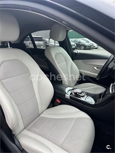 Usado Mercedes C220 AMG line 170 CV (125 kW) 2015 Gris / plata Berlina