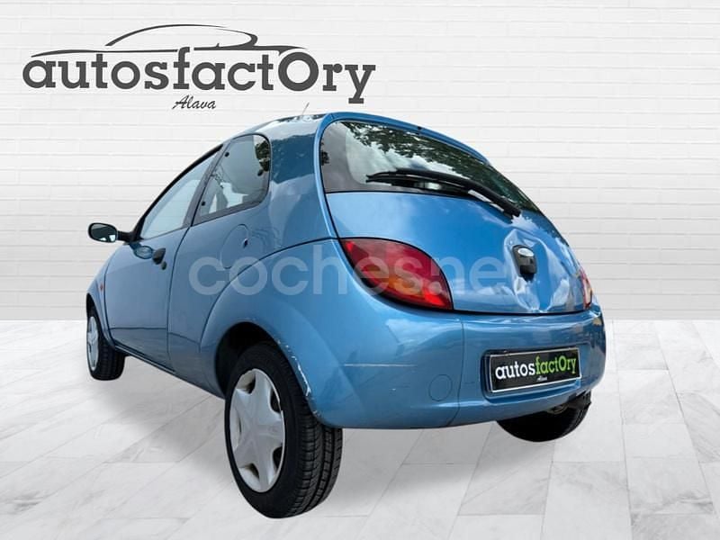 Usado Ford Ka 60 CV (44 kW) 2002 Azul Berlina