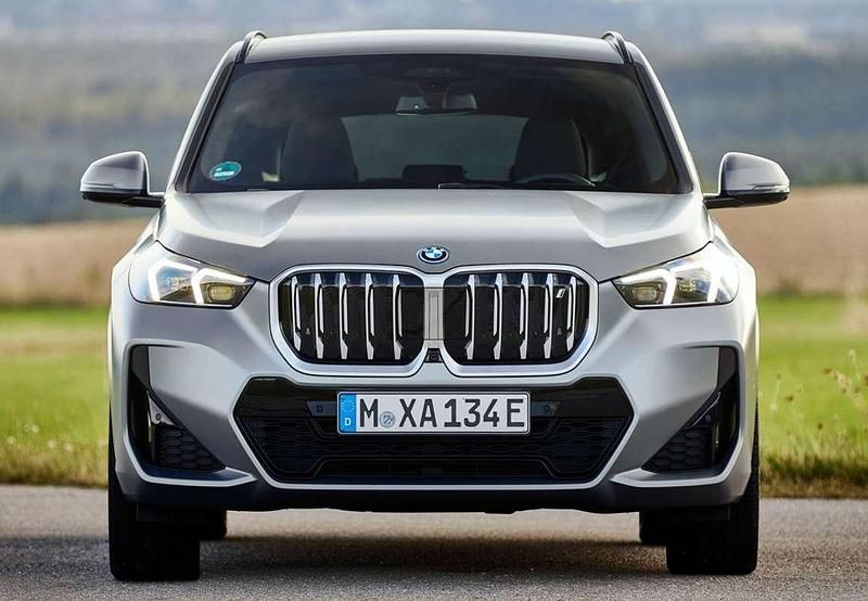 Usado BMW iX1 M Sport 230 kW (313 CV) 2023 Azul SUV