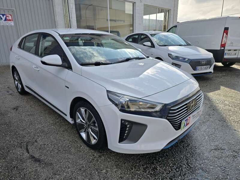 Blanco Usado 2017 Hyundai Ioniq Berlina | 14.400 € (Precio justo) - Imagen 1/4