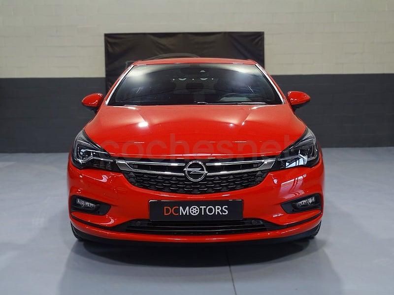 Usado Opel Astra Dynamic 150 CV (110 kW) 2017 Rojo Berlina