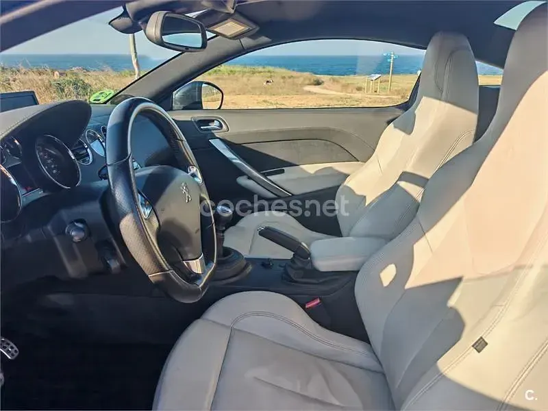 Usado Peugeot RCZ 156 CV (114 kW) 2010 Negro Coupe