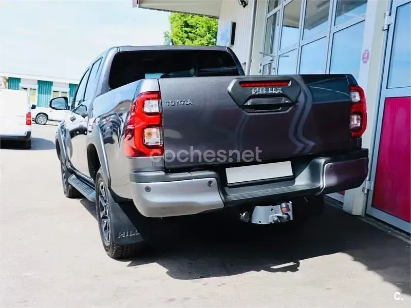 Usado Toyota HiLux 204 CV (150 kW) 2025 Negro Pickup/Camioneta