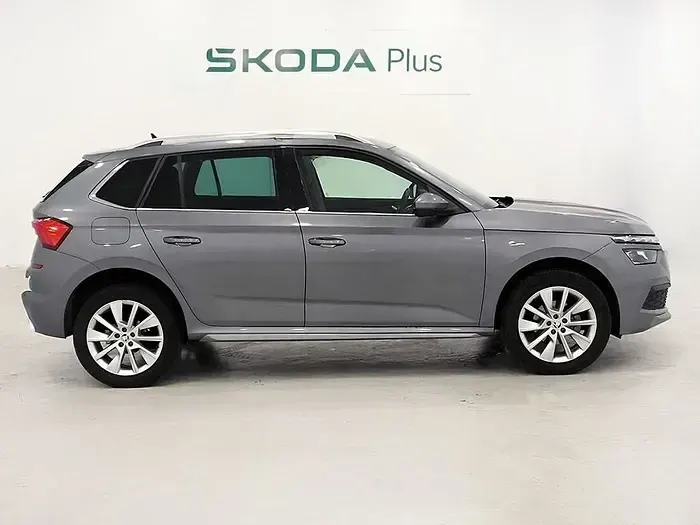 Usado Skoda Kamiq Style 150 CV (110 kW) 2023 Gris SUV