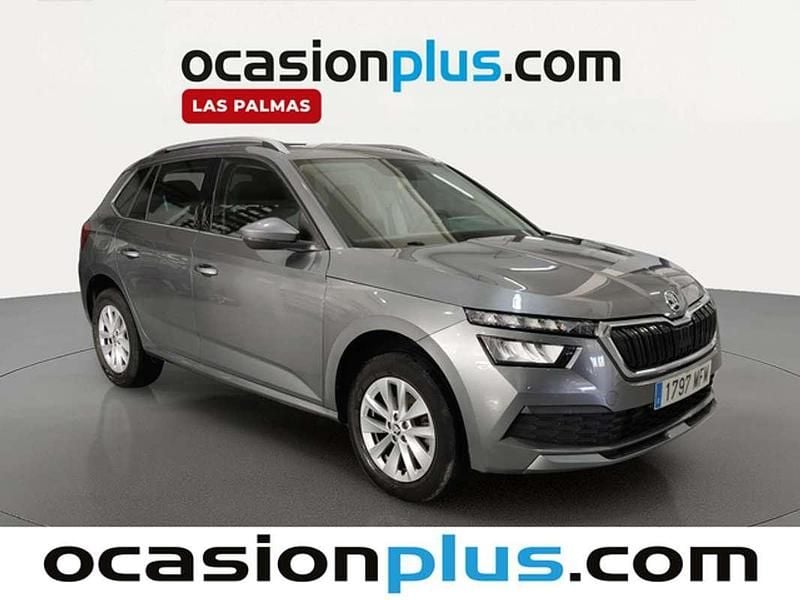 Usado Skoda Kamiq Ambition 110 CV (80 kW) 2023 Gris SUV