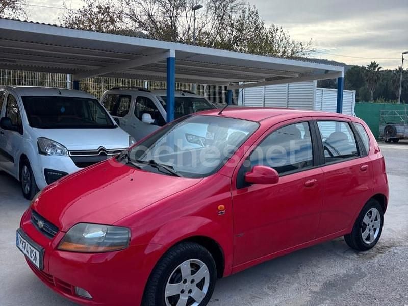 Usado Chevrolet Kalos SE 83 CV (61 kW) 2005 Rojo Berlina