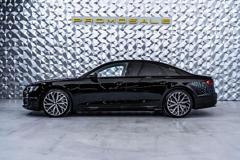 Usado Audi S8 571 CV (419 kW) 2023 Negro Berlina