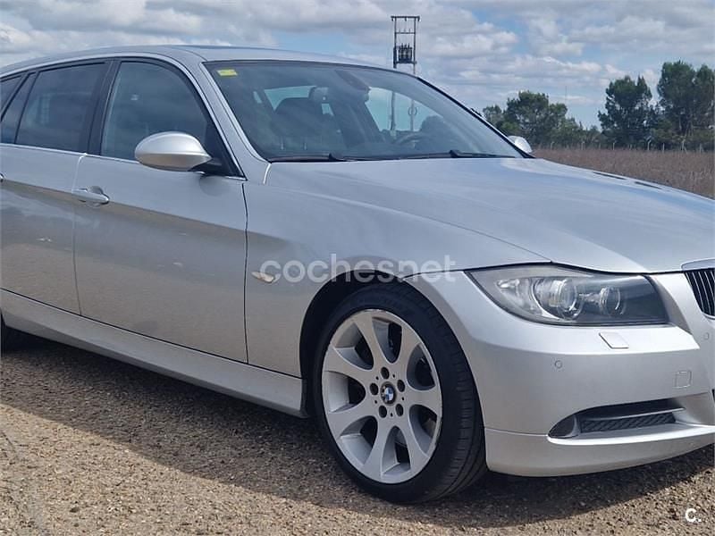 Usado BMW 330 245 CV (180 kW) 2008 Gris / plata Familiar