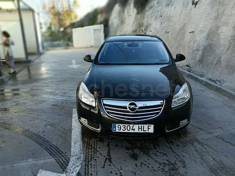 Usado Opel Insignia Sport 130 CV (95 kW) 2011 Negro Berlina