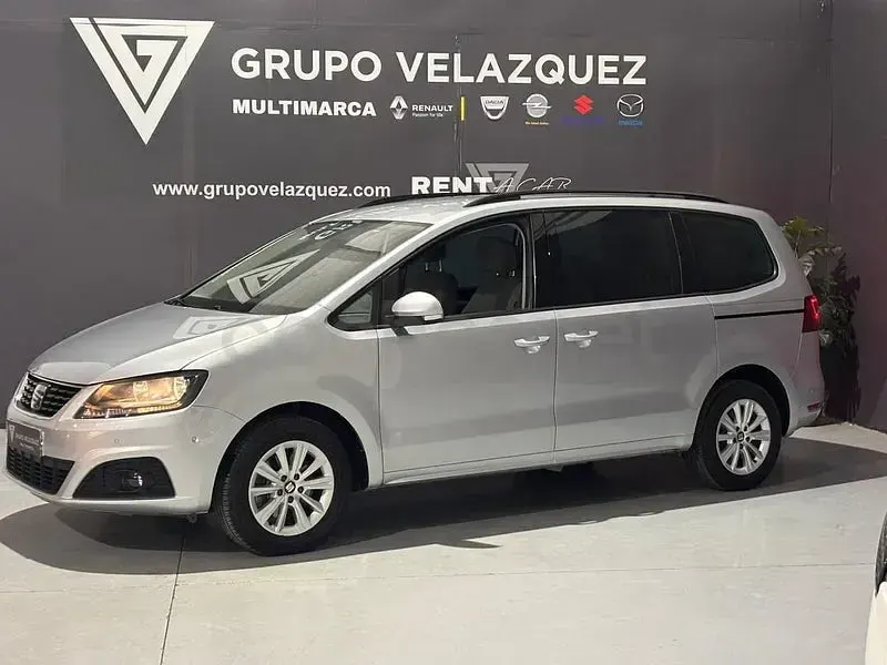 Usado Seat Alhambra Style 150 CV (110 kW) 2022 Gris / plata Monovolumen