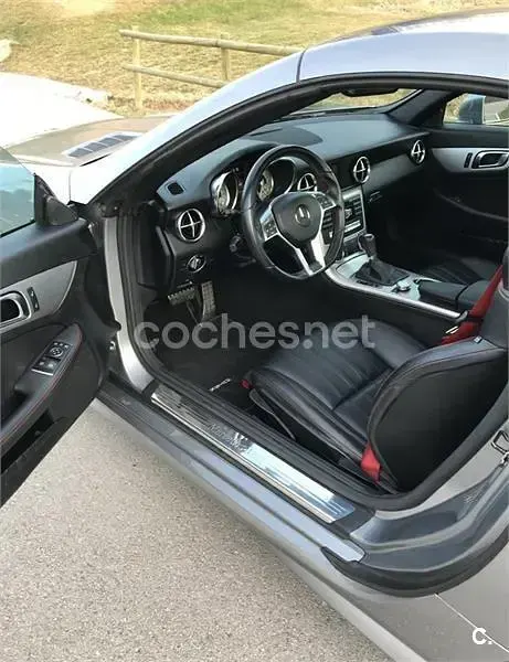 Usado Mercedes SLK200 184 CV (135 kW) 2011 Gris / plata Descapotable