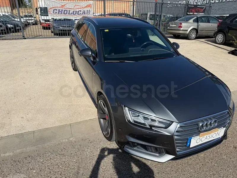 Usado Audi A4 S-Line 252 CV (185 kW) 2018 Gris / plata Familiar