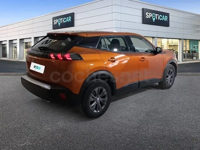 Usado Peugeot 2008 Active 110 CV (80 kW) 2021 Naranja SUV