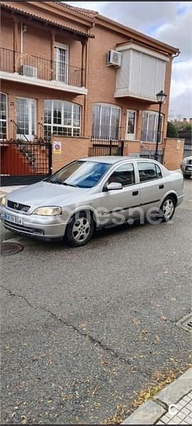 Gris / plata Usado 2001 Opel Astra Elegance Berlina | 999 € (Super precio) - Imagen 1/4
