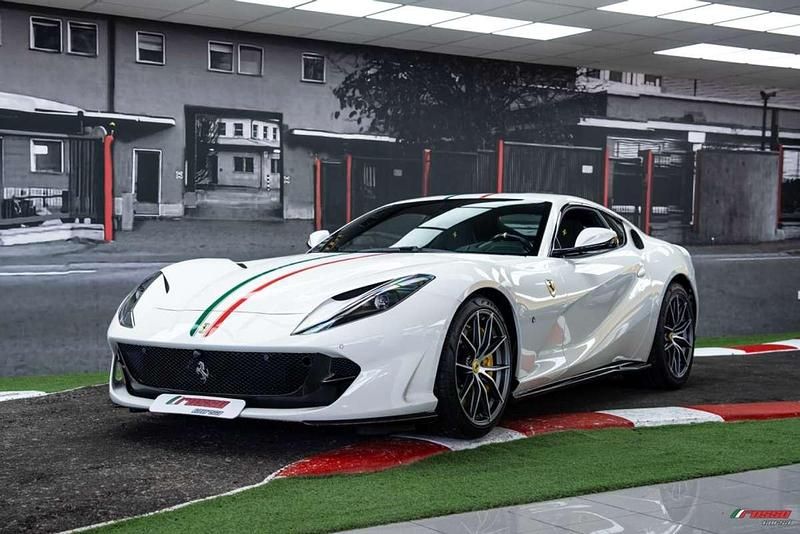 Usado Ferrari 812 800 CV (588 kW) 2019 Blanco Coupe