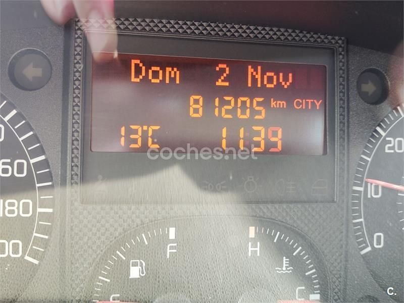 Usado Fiat Idea Dynamic 95 CV (69 kW) 2005 Gris / plata Monovolumen