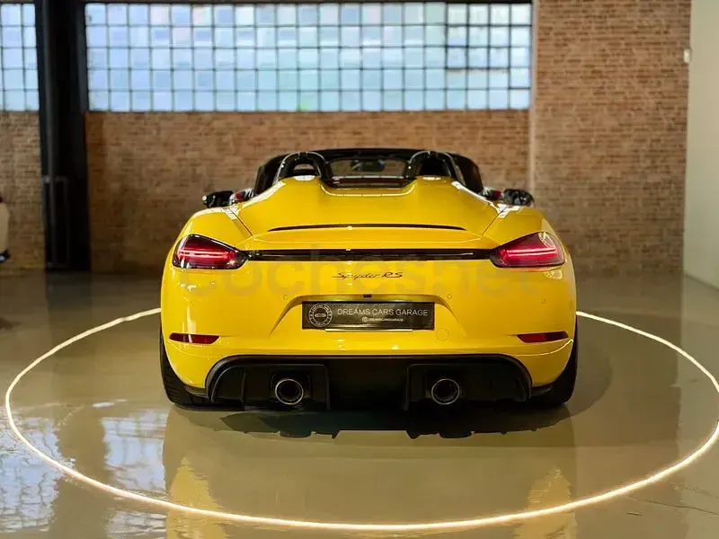 Usado Porsche 718 500 CV (367 kW) 2025 Amarillo Descapotable