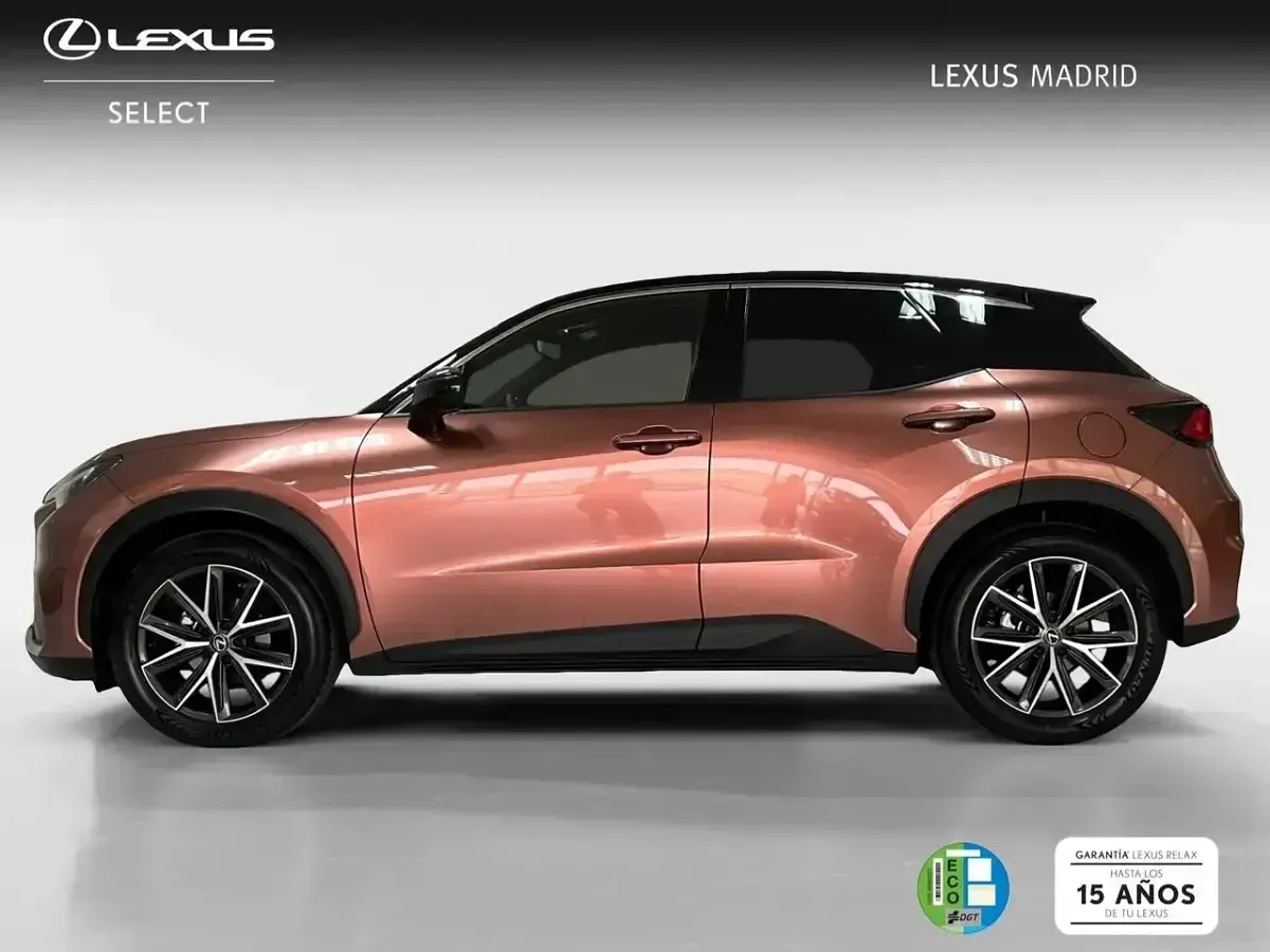Usado Lexus LBX 136 CV (100 kW) 2025 Marrón SUV