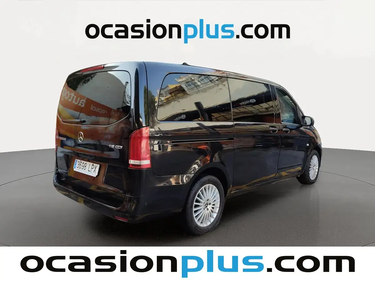 Usado Mercedes Vito 163 CV (119 kW) 2021 Negro Van