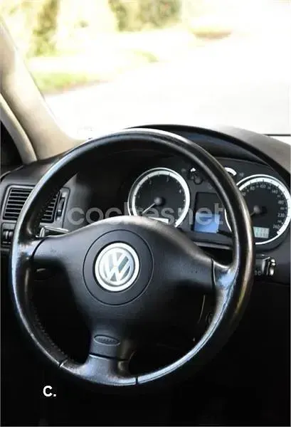 Usado VW Golf IV Highline 130 CV (95 kW) 2003 Negro Berlina