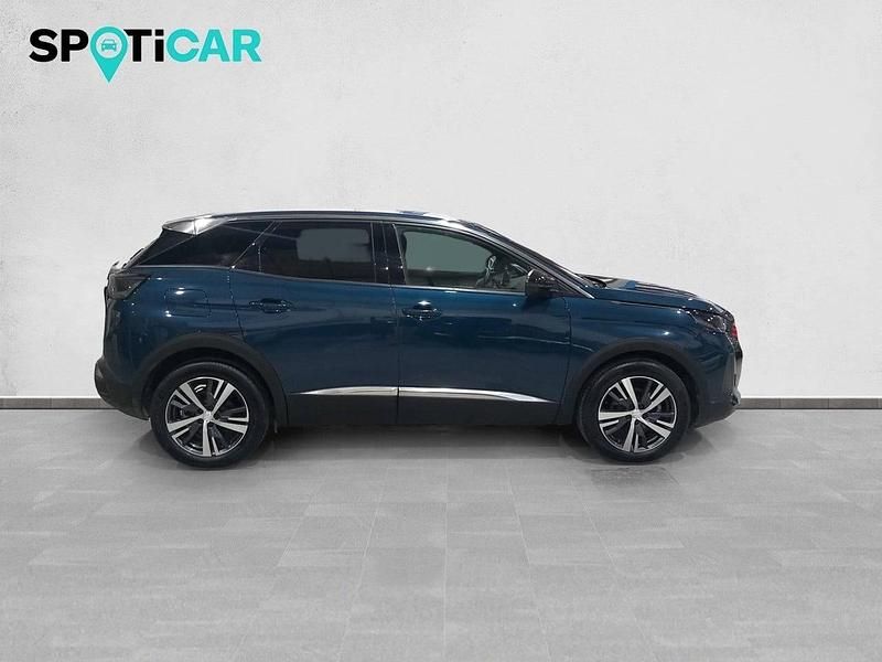 Usado Peugeot 3008 Allure 130 CV (95 kW) 2024 Azul SUV