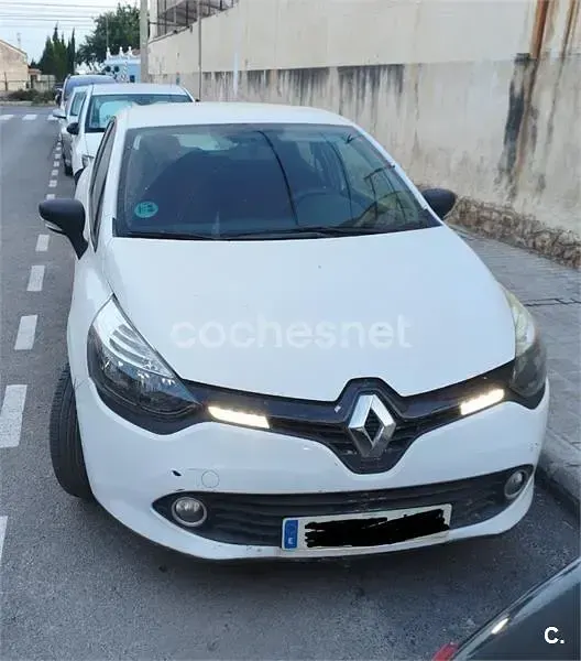 Usado Renault Clio IV Expression 75 CV (55 kW) 2015 Blanco Berlina