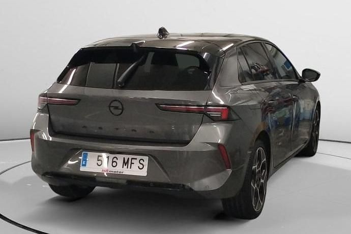 Usado Opel Astra GS Line 130 CV (95 kW) 2023