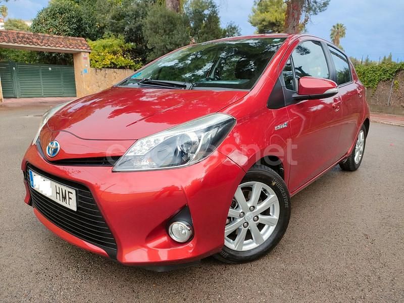 Granate Usado 2012 Toyota Yaris Hybrid Active Berlina | 9500 € (Un poco caro) - Imagen 1/4