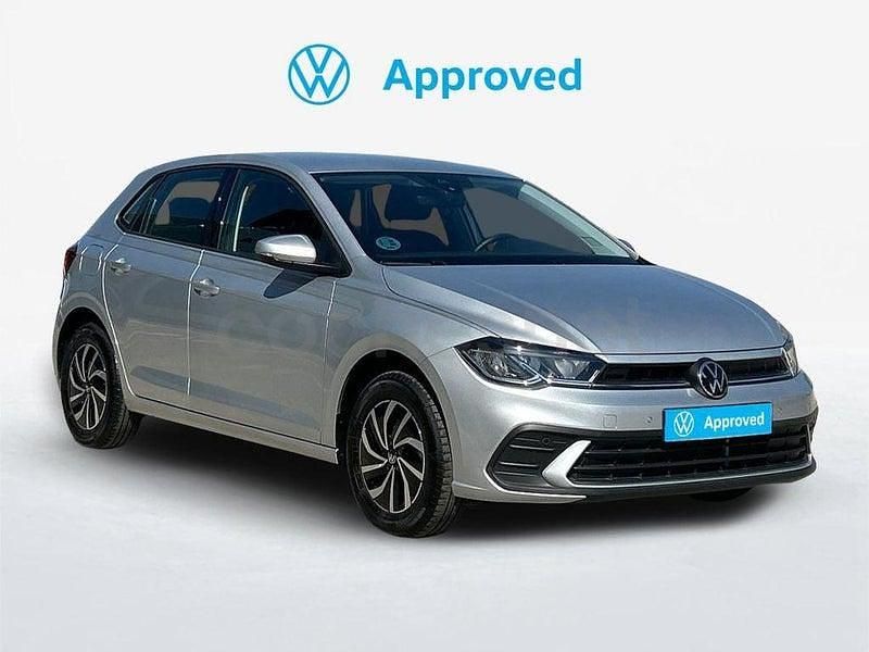Usado VW Polo Life 95 CV (69 kW) 2024 Gris / plata Utilitario