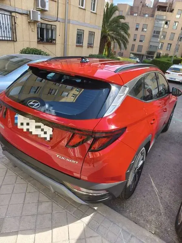 Usado Hyundai Tucson 150 CV (110 kW) 2023 Rojo SUV