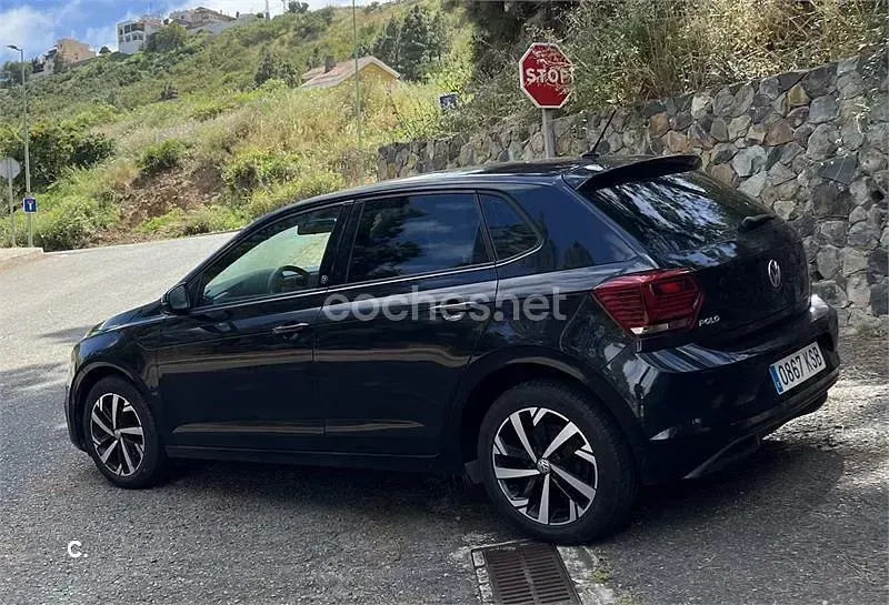 Usado VW Polo Beats 95 CV (69 kW) 2018 Negro Utilitario