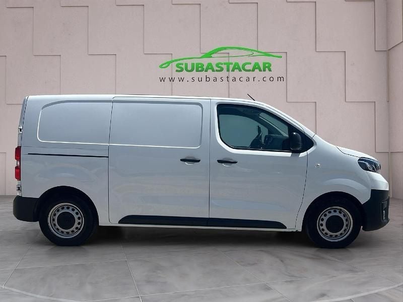 Usado Toyota Proace Business Edition 102 CV (75 kW) 2022 Blanco Monovolumen