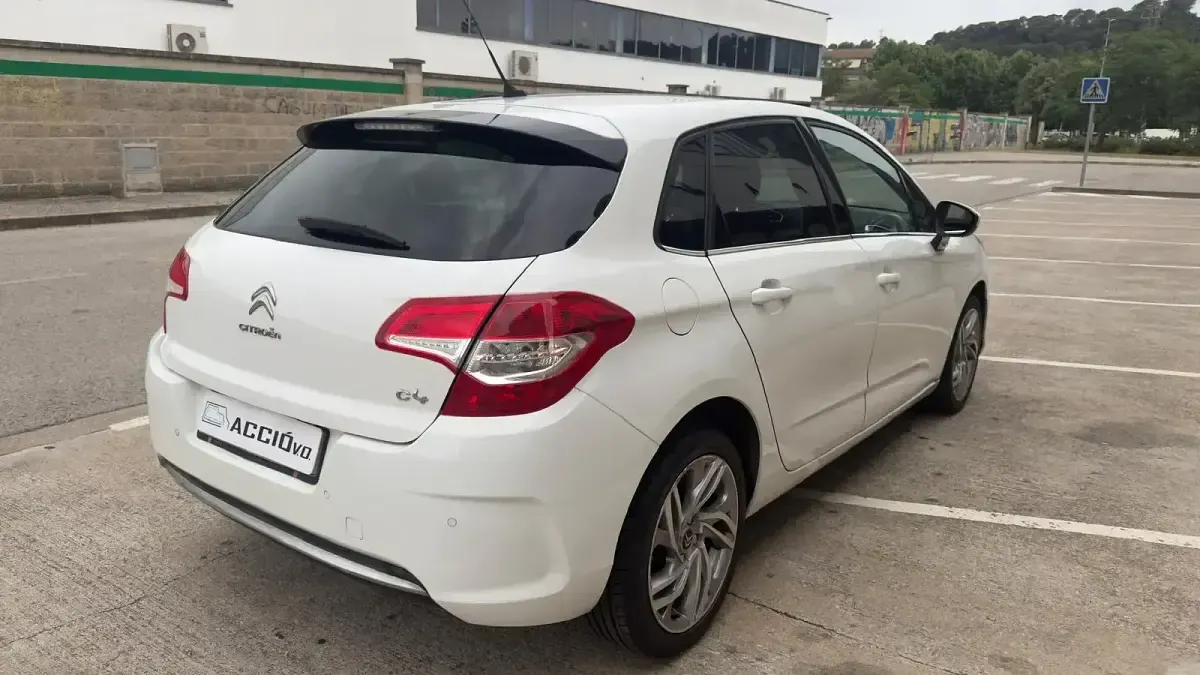 Usado Citroën C4 92 CV (67 kW) 2012 Blanco