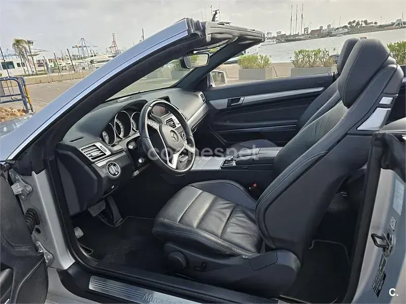 Usado Mercedes E220 170 CV (125 kW) 2015 Gris / plata Descapotable